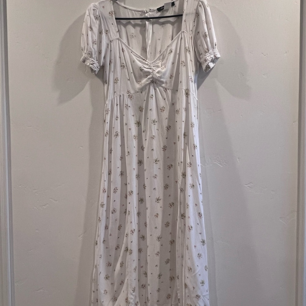 Floral White Maxi Dress